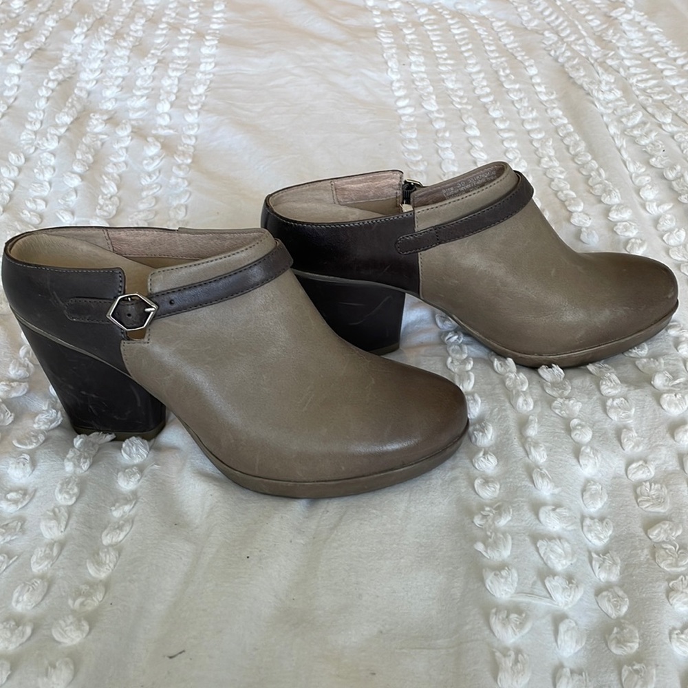 Dansko chunky heel size 39